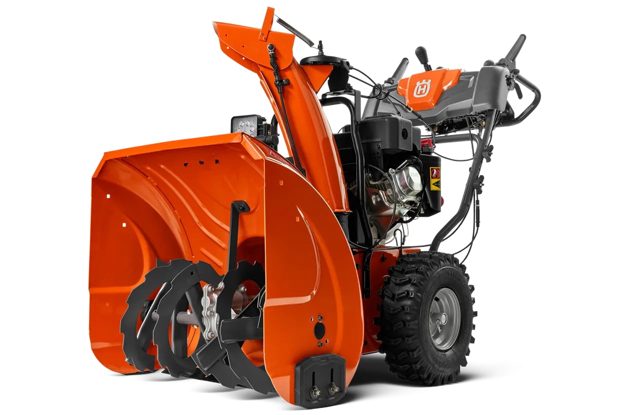 Husqvarna ST 224 24 in Snow Blower Residential Snow Blowers
